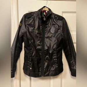 Puma Ferrari jacked size M